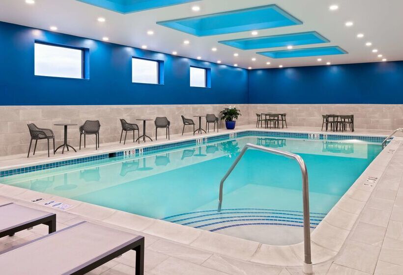 ホテル Hampton Inn Salisbury