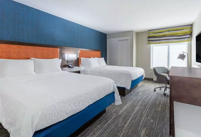 هتل Hampton Inn Sioux Falls
