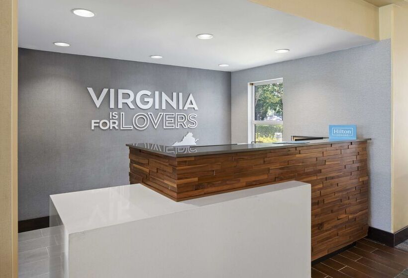 Hotel Hampton Inn & Suites Newport News