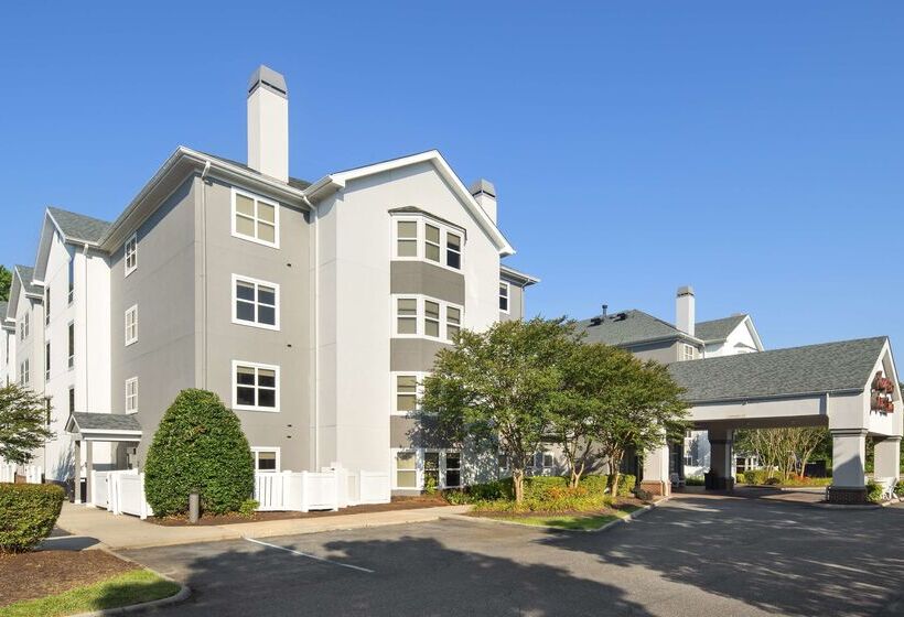 Hotel Hampton Inn & Suites Newport News