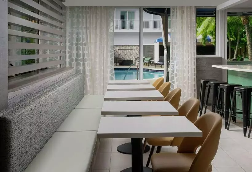 فندق Hilton Garden Inn Miami Brickell South