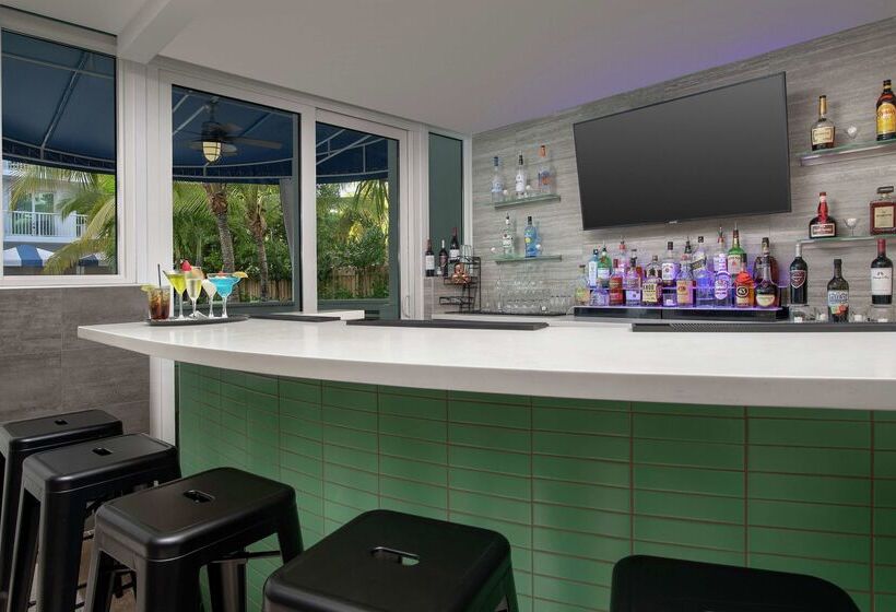 هتل Hilton Garden Inn Miami Brickell South