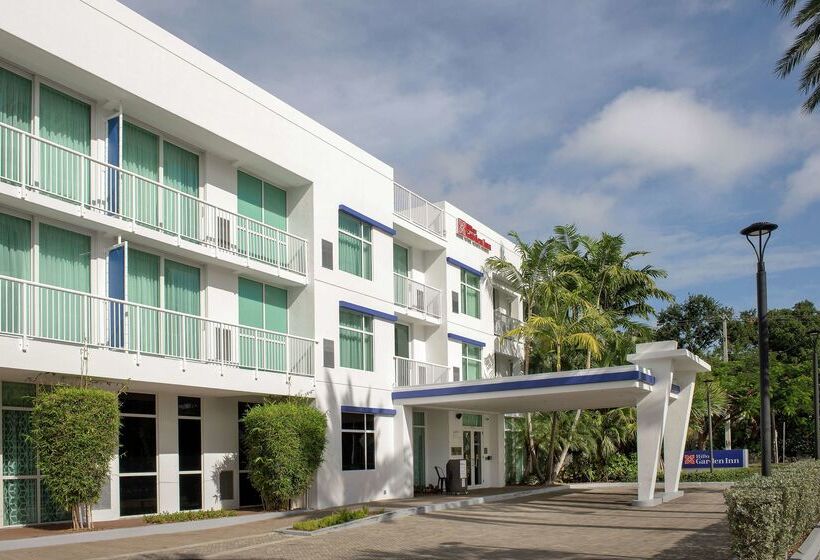 هتل Hilton Garden Inn Miami Brickell South