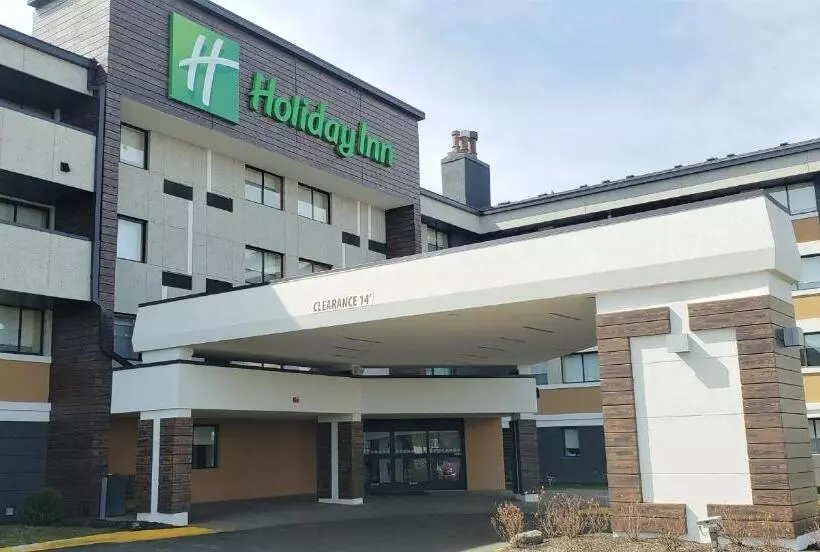 هتل Holiday Inn Indianapolis Airport Area N By Ihg
