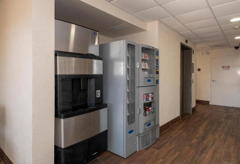 فندق Red Roof Inn Prattville