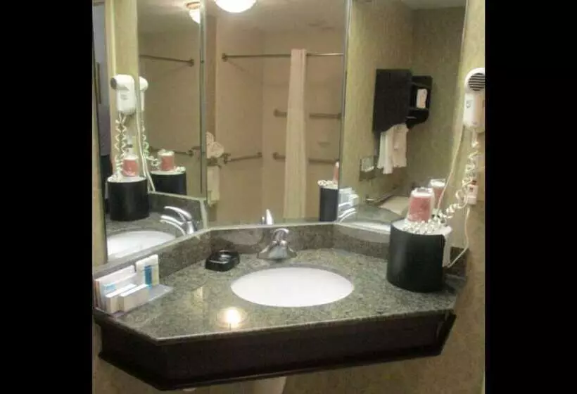 酒店 Quality Inn   Norman Near University