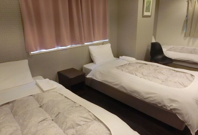 בית מלון כפרי Namba Plaza