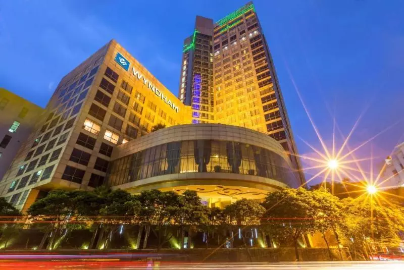 هتل Super 8 By Wyndham Humble Houston Fallcreek