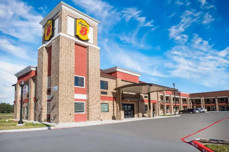هتل Super 8 By Wyndham Humble Houston Fallcreek