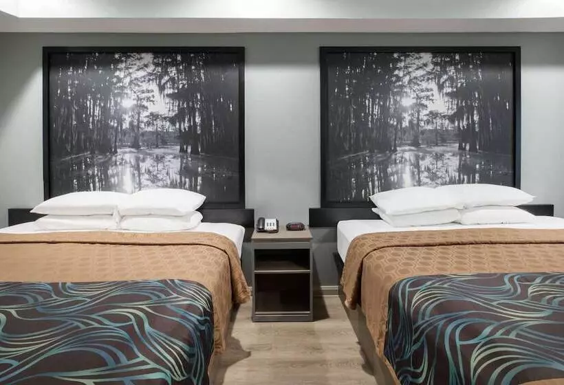 هتل Super 8 By Wyndham Humble Houston Fallcreek