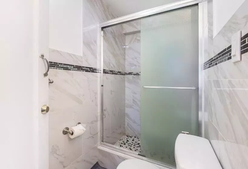 پانسیون Klo Guest House