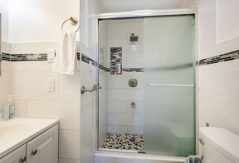 پانسیون Klo Guest House