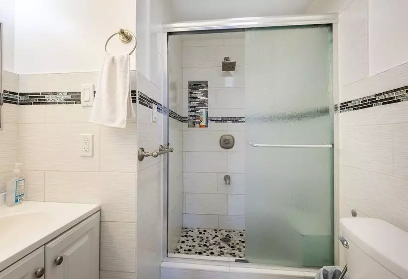 پانسیون Klo Guest House