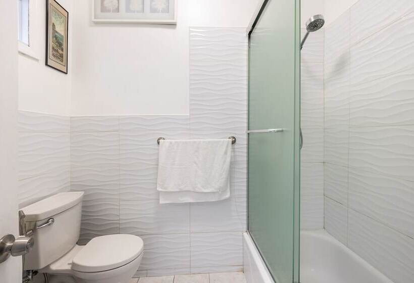 پانسیون Klo Guest House