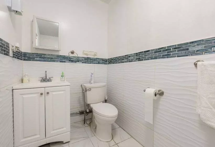 پانسیون Klo Guest House