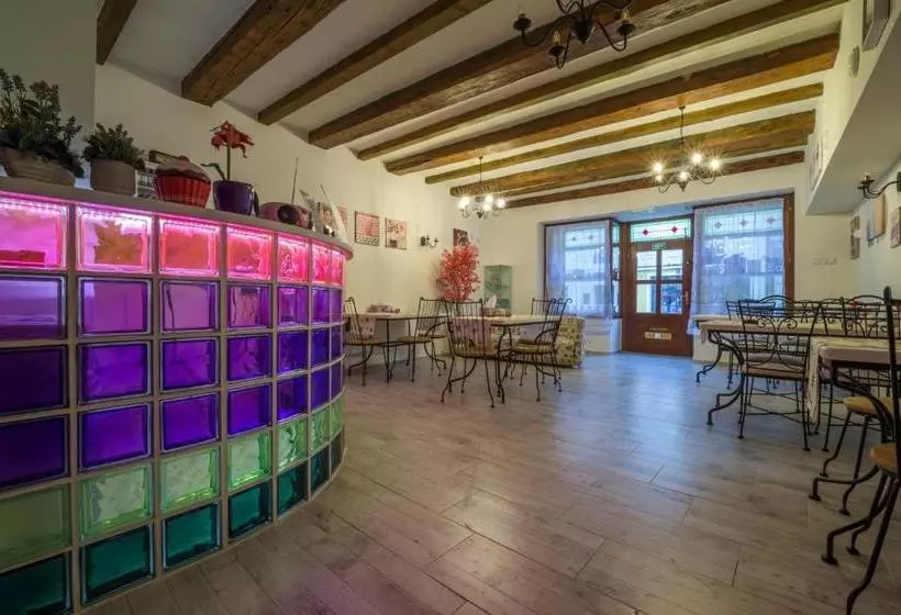 Hotelli Penzion U Zámku