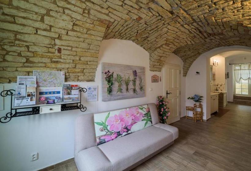 Hotel Penzion U Zámku