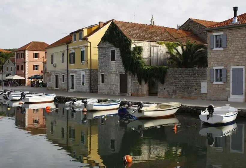 Hvar Holiday Apartments