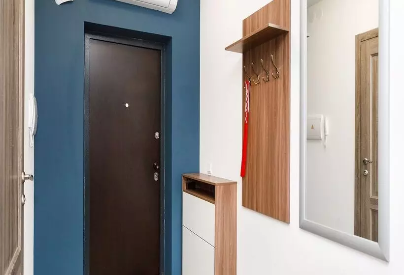 Marin Dom Na Malysheva 42a