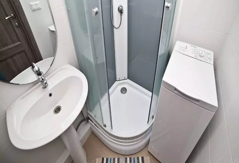 Marin Dom Na Malysheva 42a