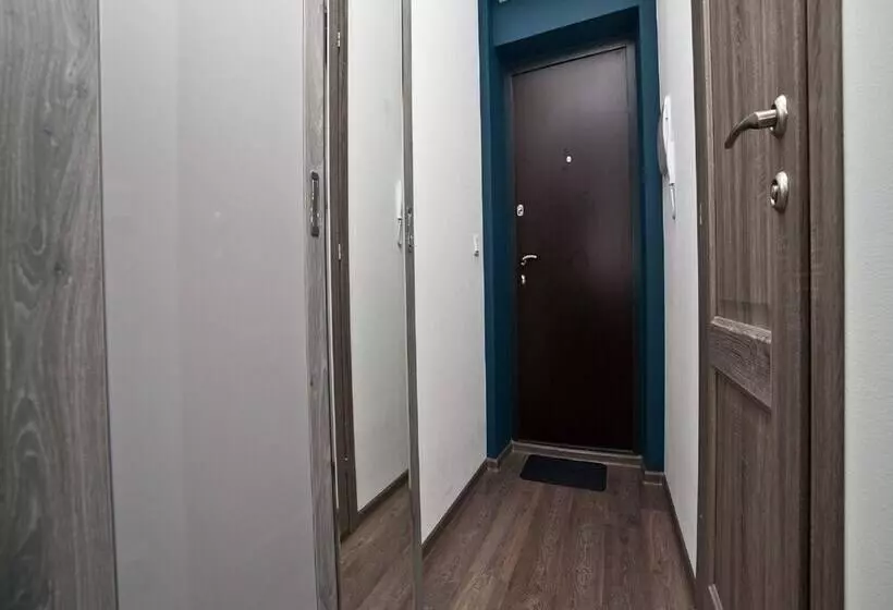 Marin Dom Na Malysheva 42a