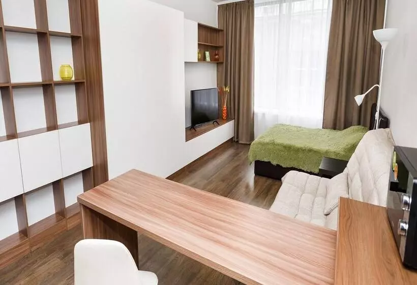 Marin Dom Na Malysheva 42a