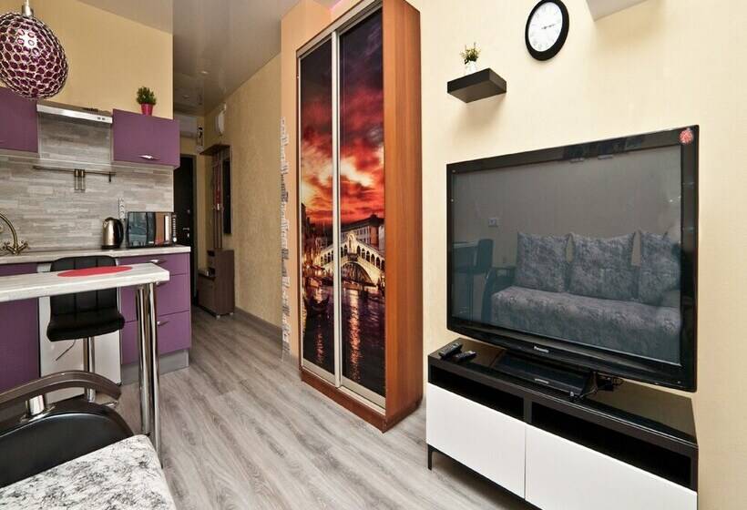 Marin Dom Na Malysheva 42a