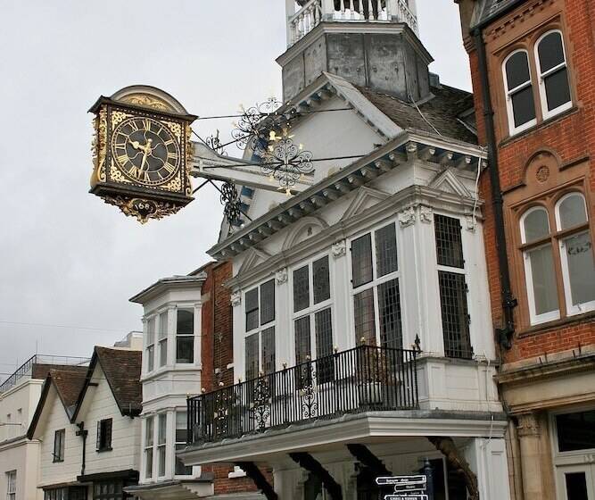 פנסיון Rooms In Guildford Surrey