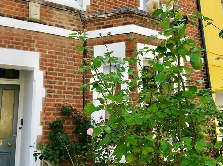 The Walton House Near City Center