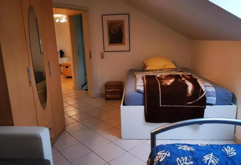 Homburg Nähe Uniklinik R