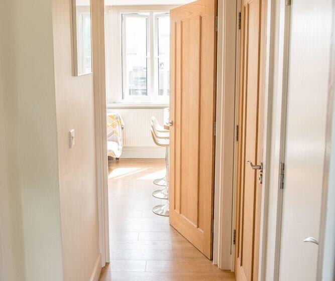 Luxurious Penthouse Heart Of Cambridge