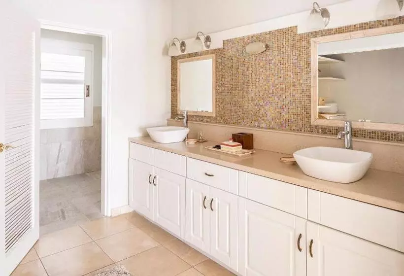 هتل Jumby Bay Island   A Fully Inclusive Private Island By Oetker Collection