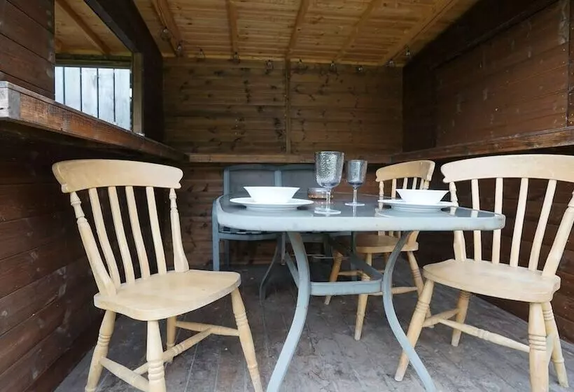 ホテル Islay @ Westcote Glamping Campsite