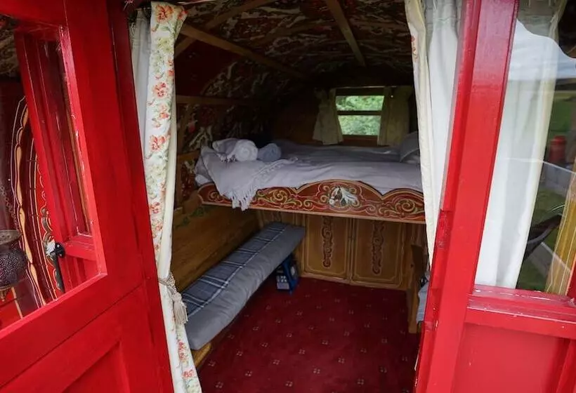 ホテル Islay @ Westcote Glamping Campsite