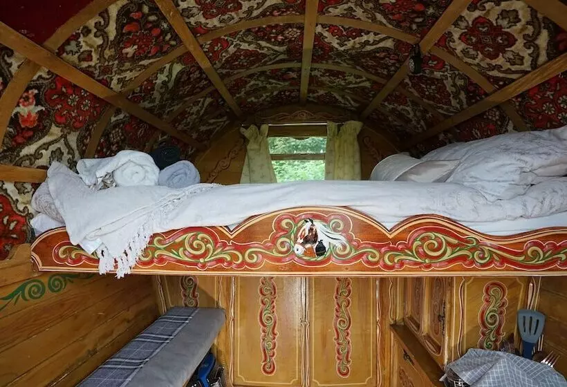 ホテル Islay @ Westcote Glamping Campsite