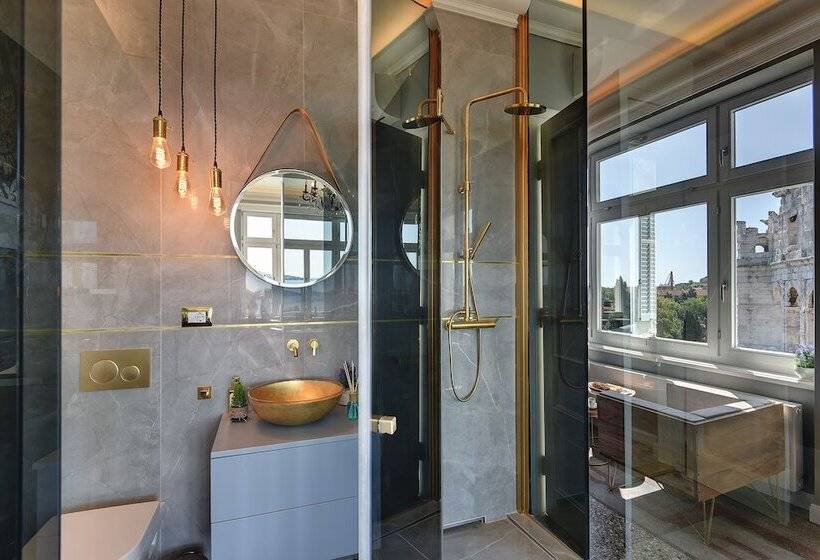 Arena & Sea View Luxurious Residence