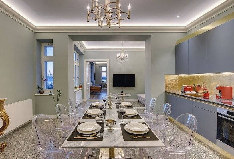 Arena & Sea View Luxurious Residence