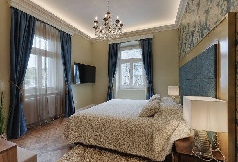 Arena & Sea View Luxurious Residence