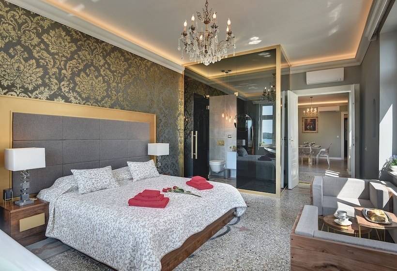 Arena & Sea View Luxurious Residence