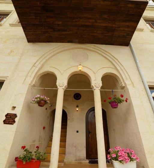 בית מלון כפרי Evanthia Cave Suites