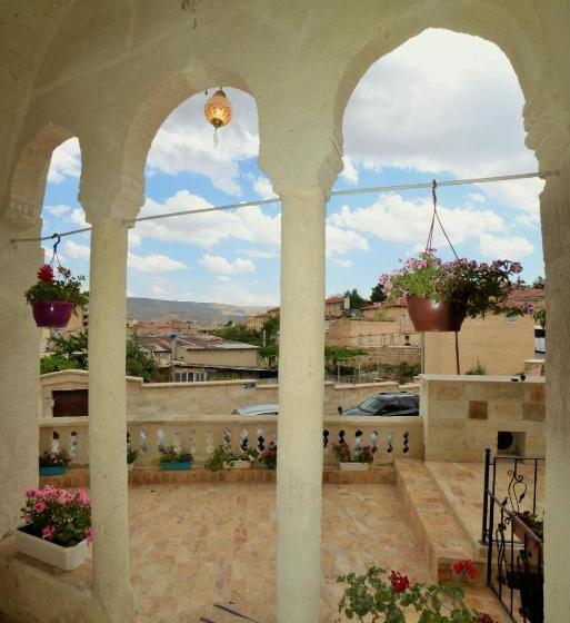 בית מלון כפרי Evanthia Cave Suites