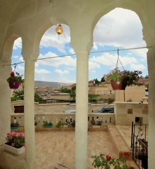 Hotelli Evanthia Cave Suites