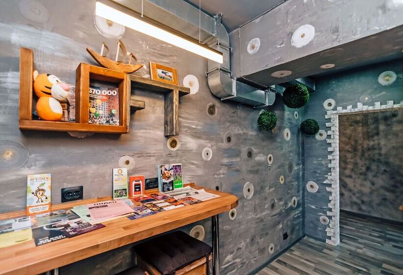 Loft Hostel&apartments