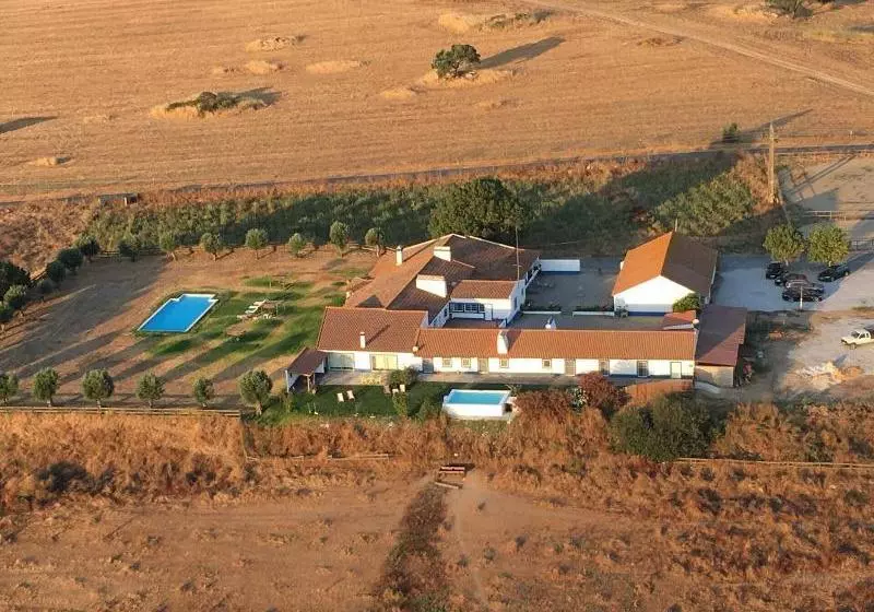 Oliveirinha Country House