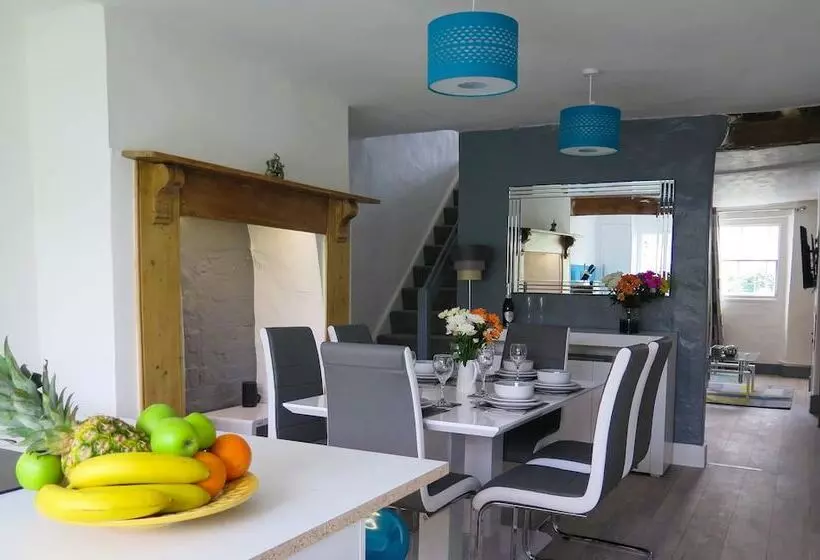 Westeria Cottage
