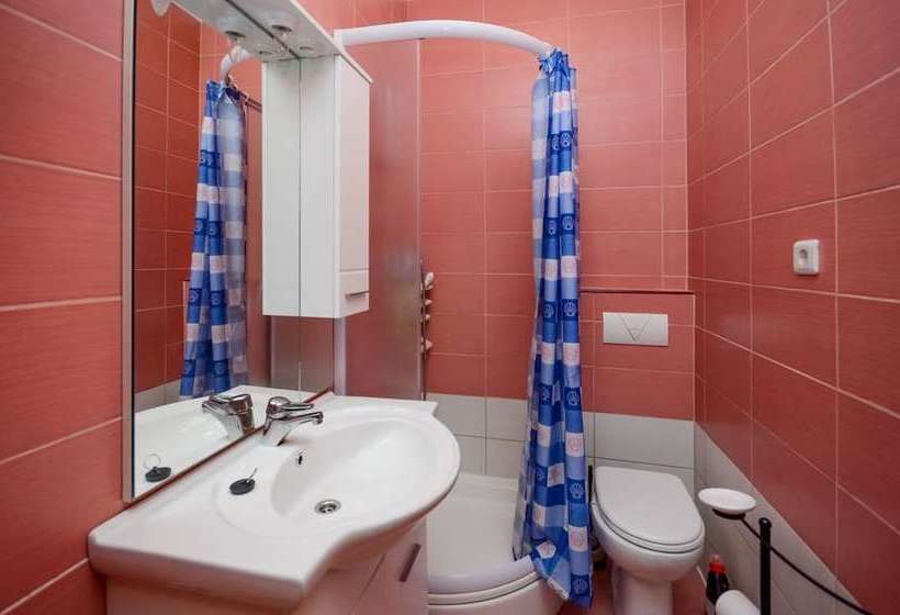 Apartments Anamarija