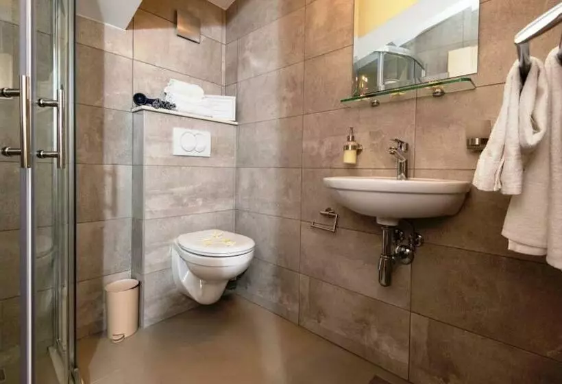 Apartmani Livaja
