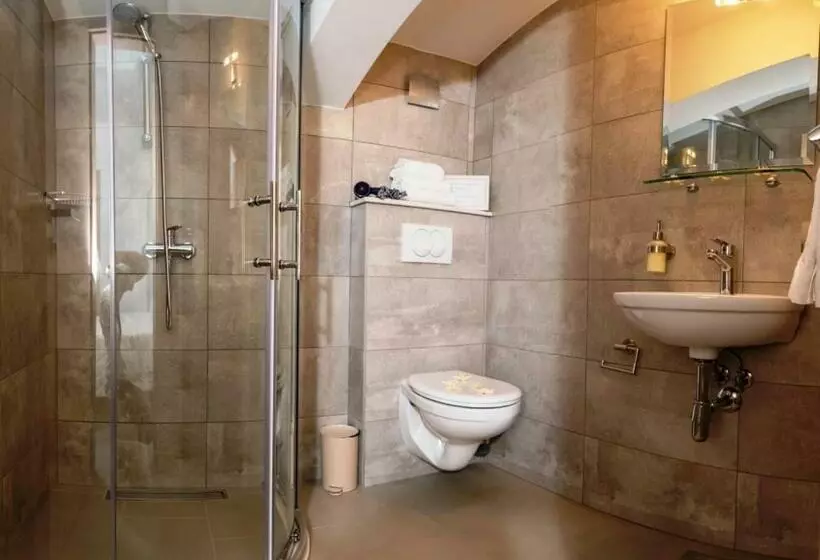Apartmani Livaja