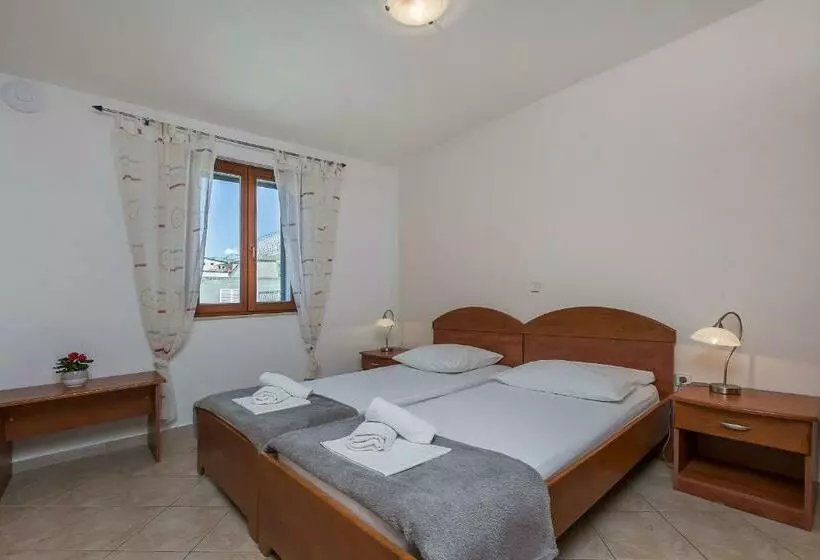 Apartments Ljiljana