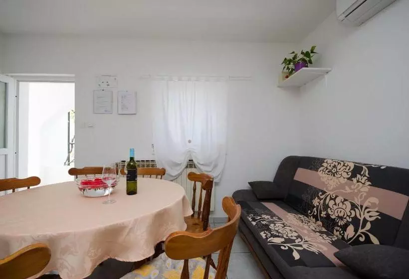 Apartments Slobodanka